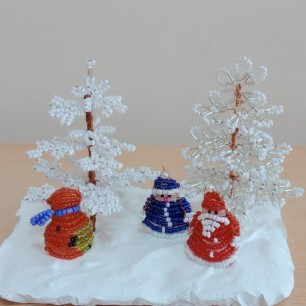 В заснеженном лесу