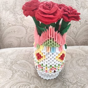 Ваза с розами