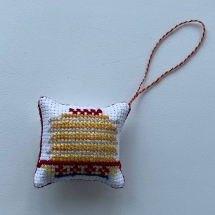 Игольница БЛИНОЧКИ С ИКОРОЧКОЙ