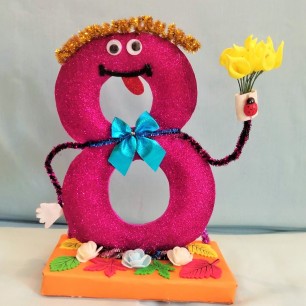 Весенний праздник к вам пришёл!