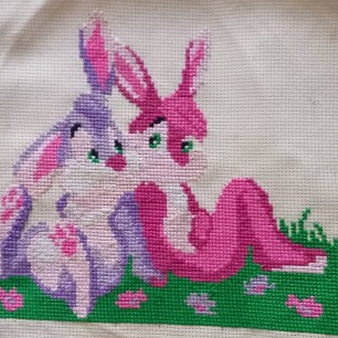 Зайки на лужайке