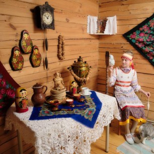 И блины испекла, и кудель спряла