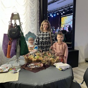 А мы на Масленичной ярмарке!