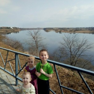 Весенняя прогулка .