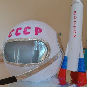 Первые в космосе