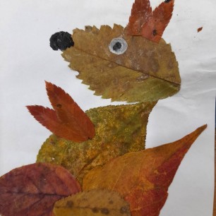 Белка песенки поёт ...