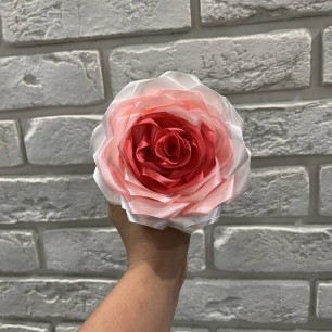 Роза из атласной ленты