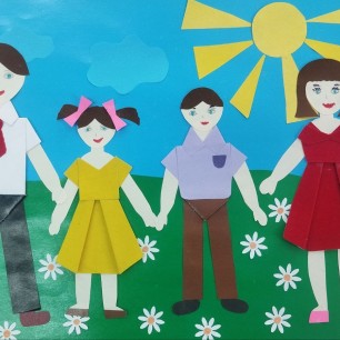 Семейная прогулка