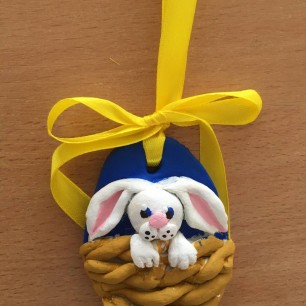 "Пасхальное яичко"(керамическая масса, акрил)