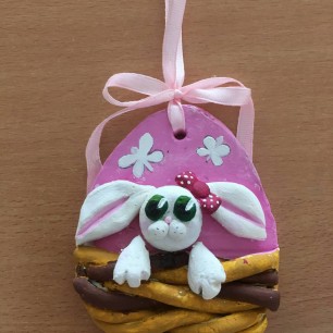 "Пасхальное яичко"(керамическая масса, акрил)