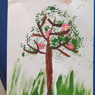 Цветущий май