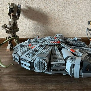 "Космические корабли и пришельцы"