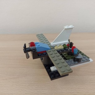 Памятник самолёту ЛАГ.