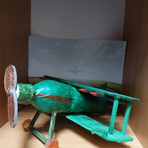 Поделка "Военный самолет"