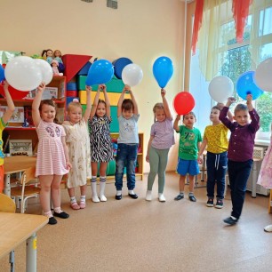 Мы живём в России
