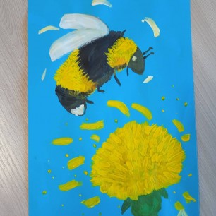 Шмель в полёте