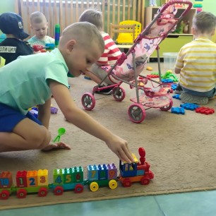 "Паровозик"