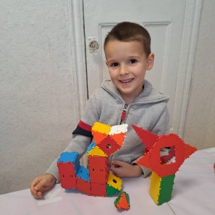 Белка в парке