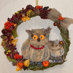 Совушки в осеннем лесу