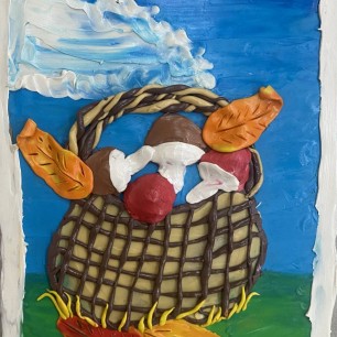 Корзинка с грибами