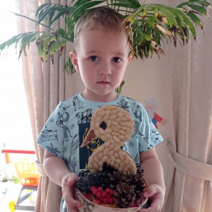 Цапля в осеннем лесу