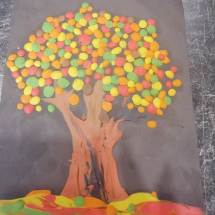 "Осеннее дерево"