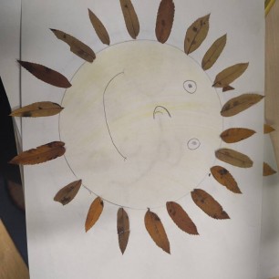 Солнышко из листьев