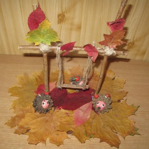 Прогулка ёжиков