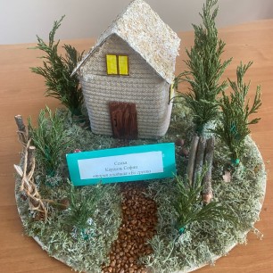 У леса на опушке