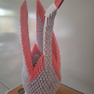 Грациозный лебедь