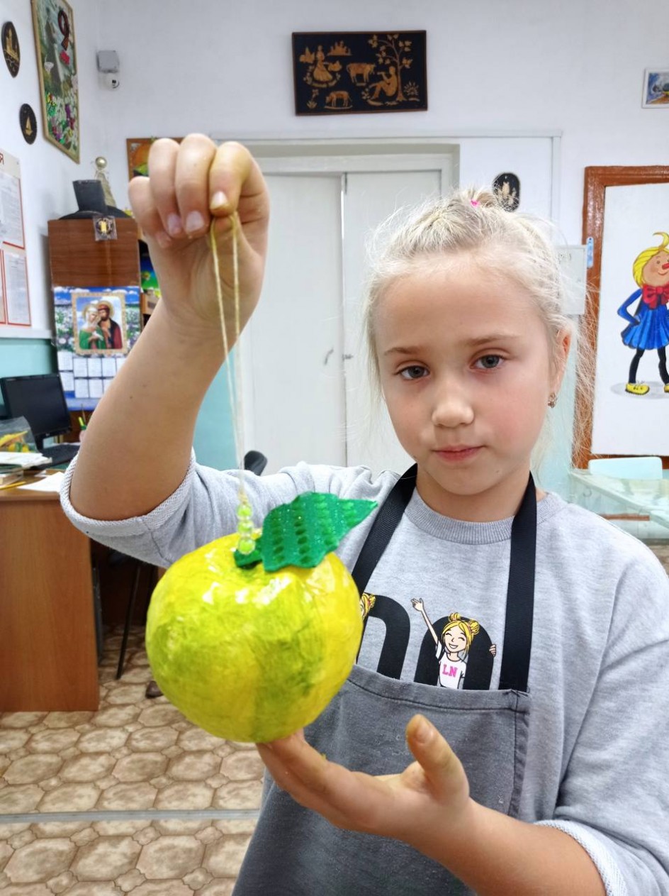Яблочко