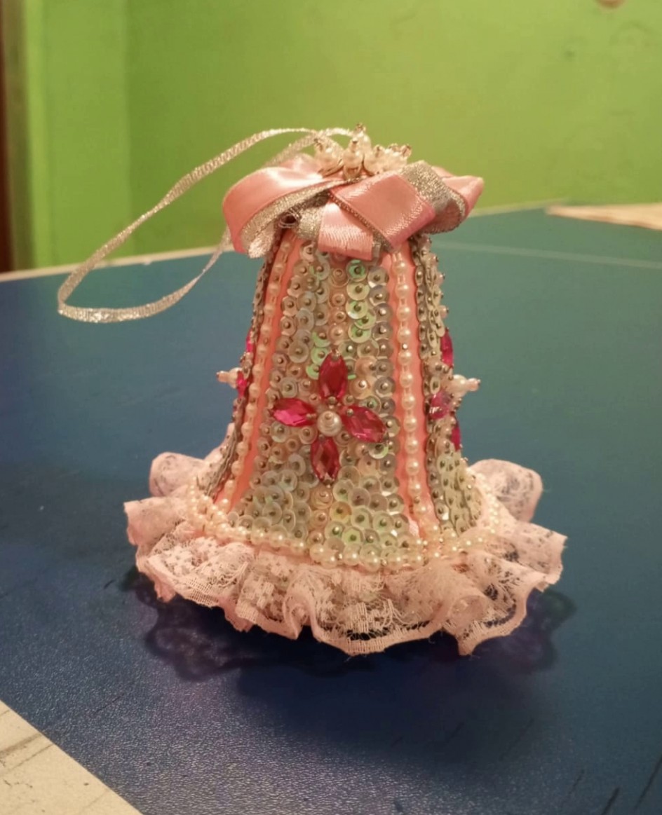 Новогодний колокольчик