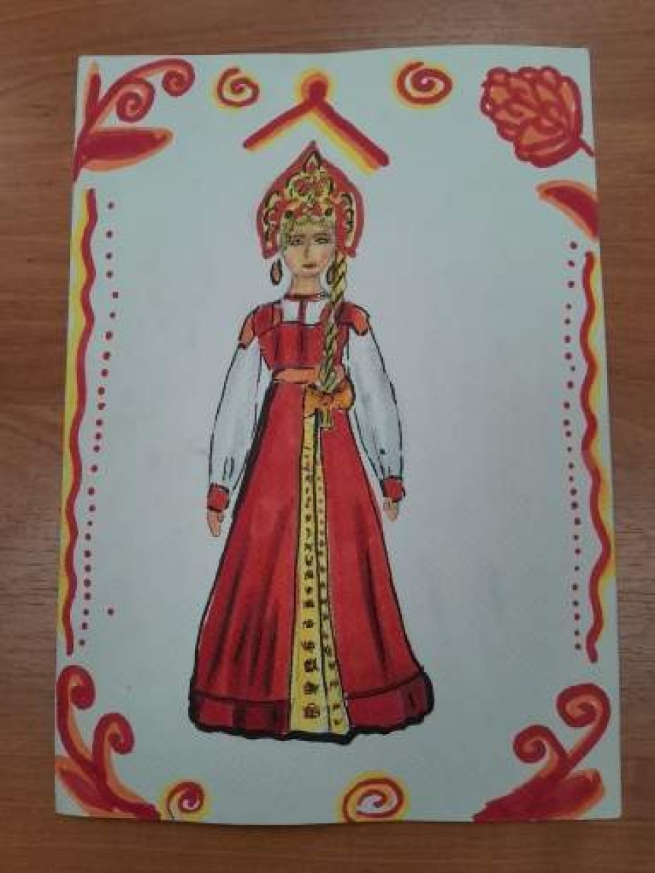 Русская красавица в народном костюме