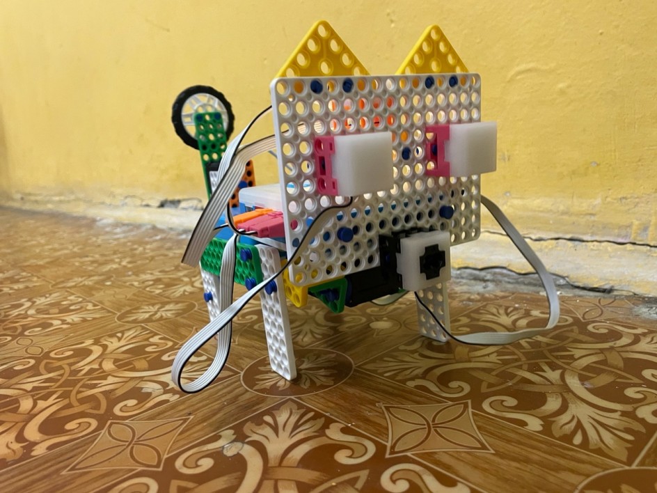 Робот - кот