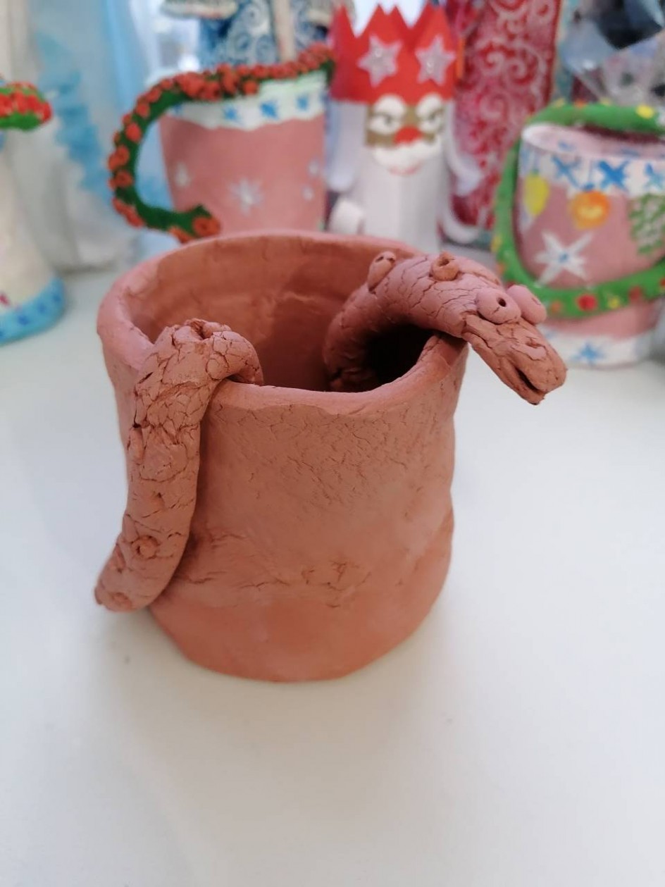 Чашка со змейкой