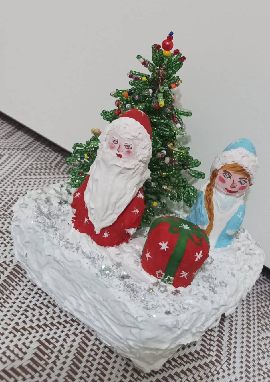 "Дед Мороз и Снегурочка"