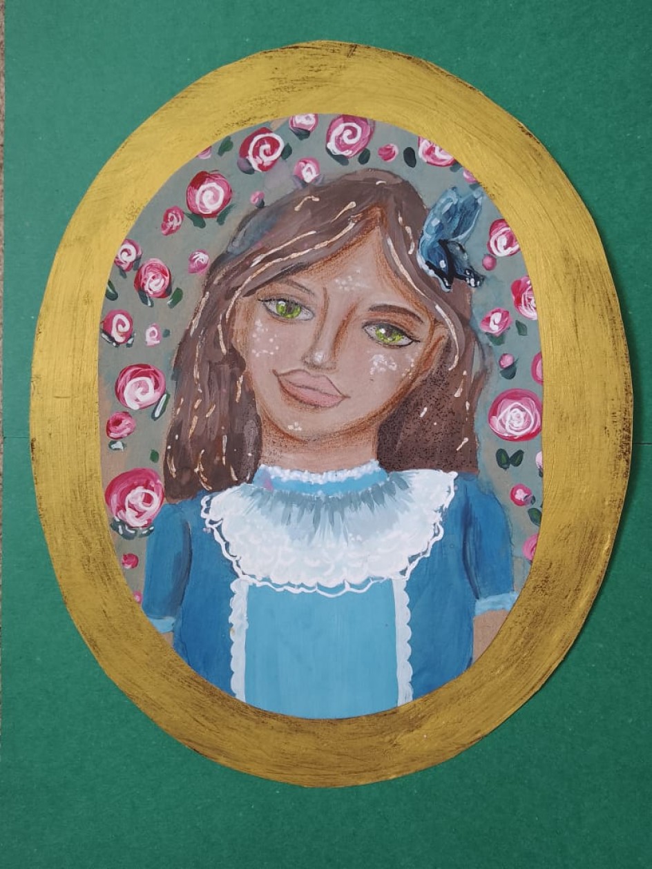 Мама с заколкой - бабочкой