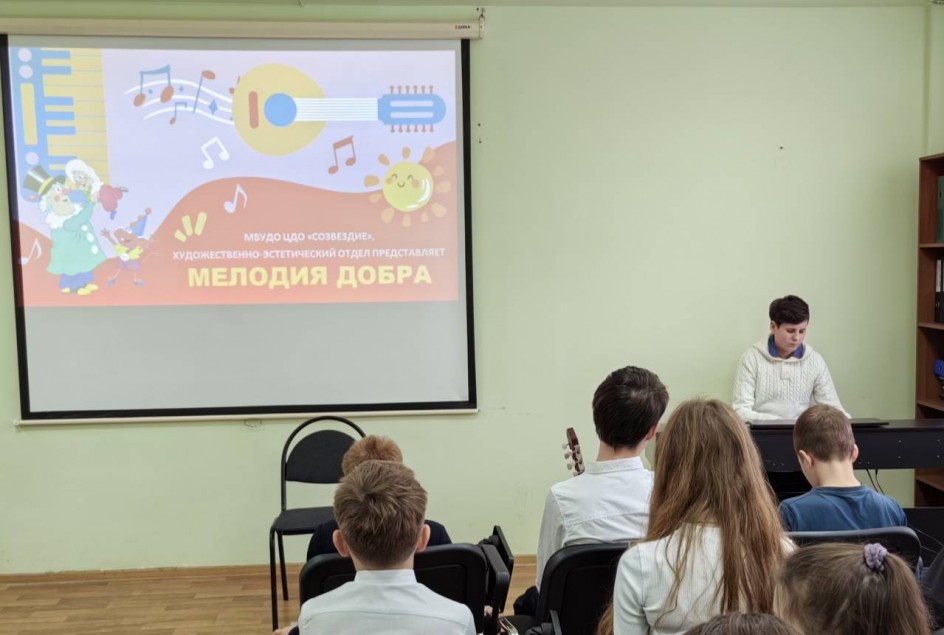 "Старинный вальс" А. Шувалов