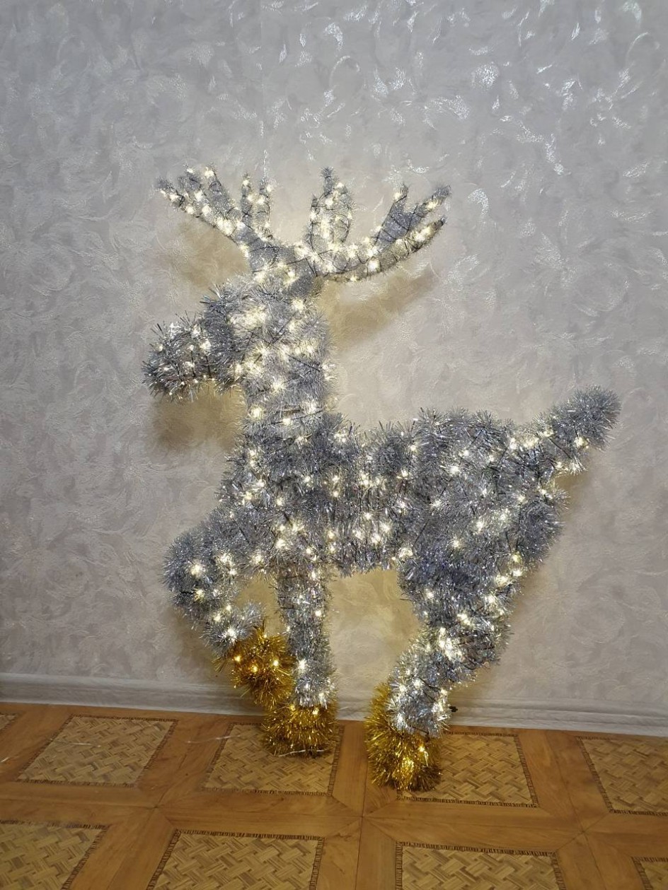 Новогодний олень