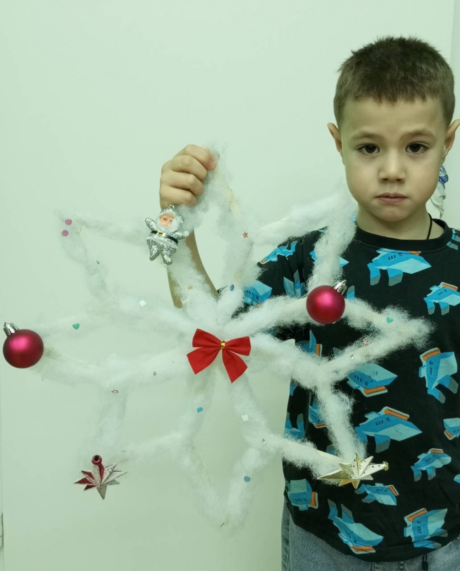 "Сияющая снежинка".