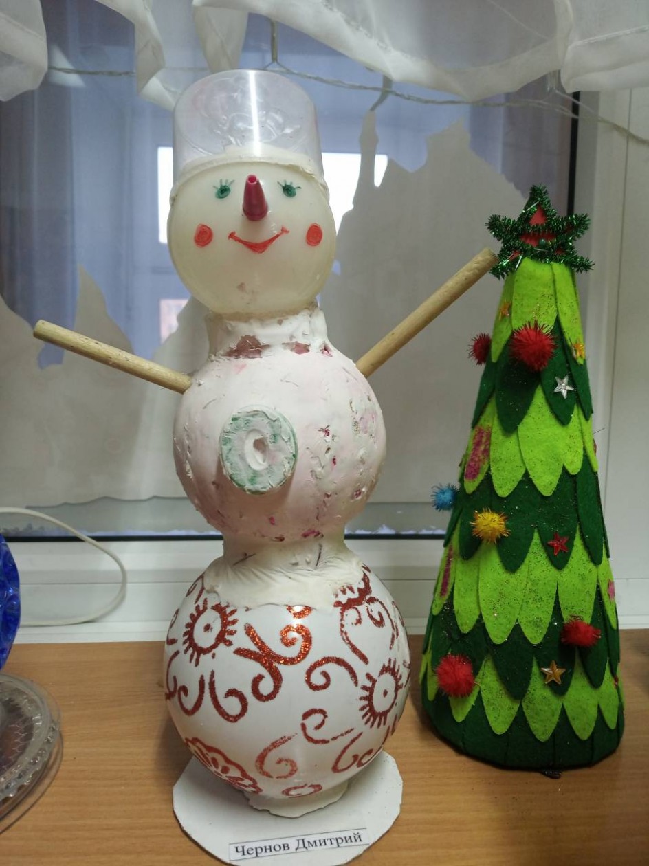 Весёлый снеговик