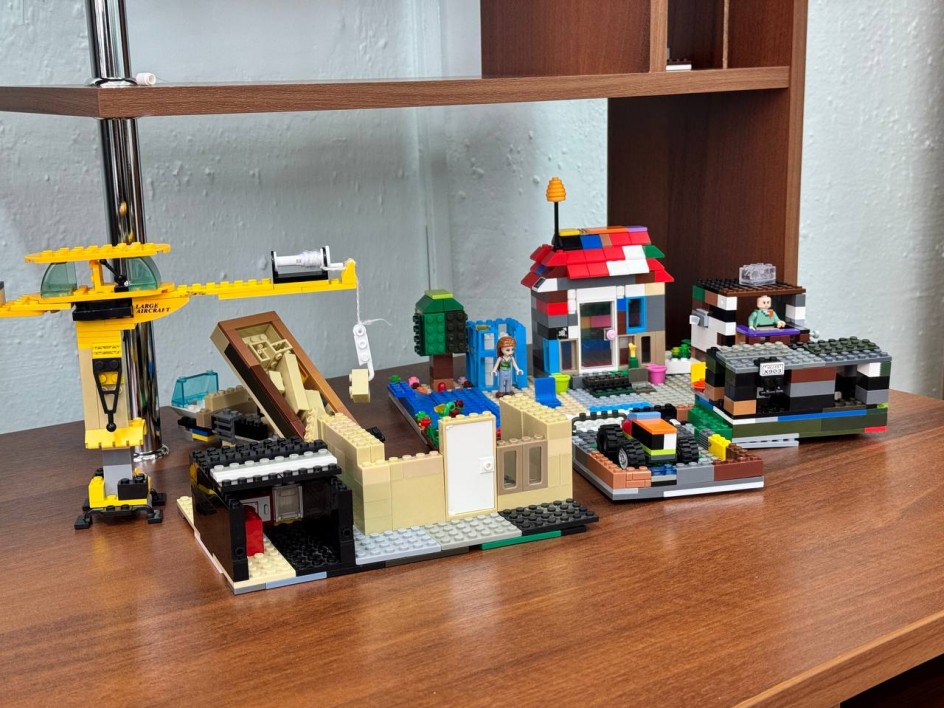 Стройка LEGO-City