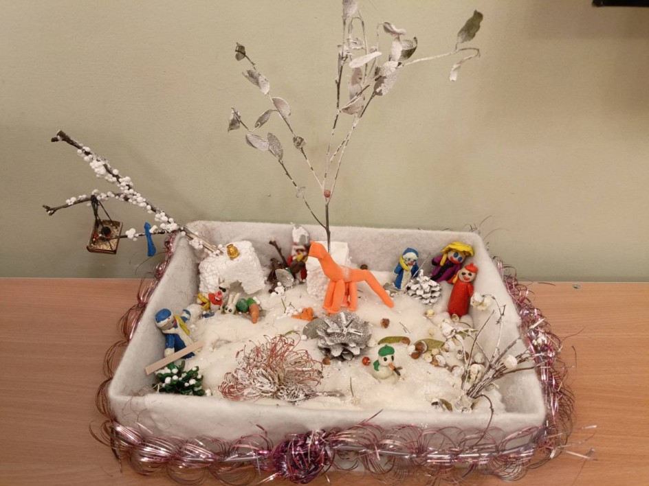 " Зимний лес он полон чудес"