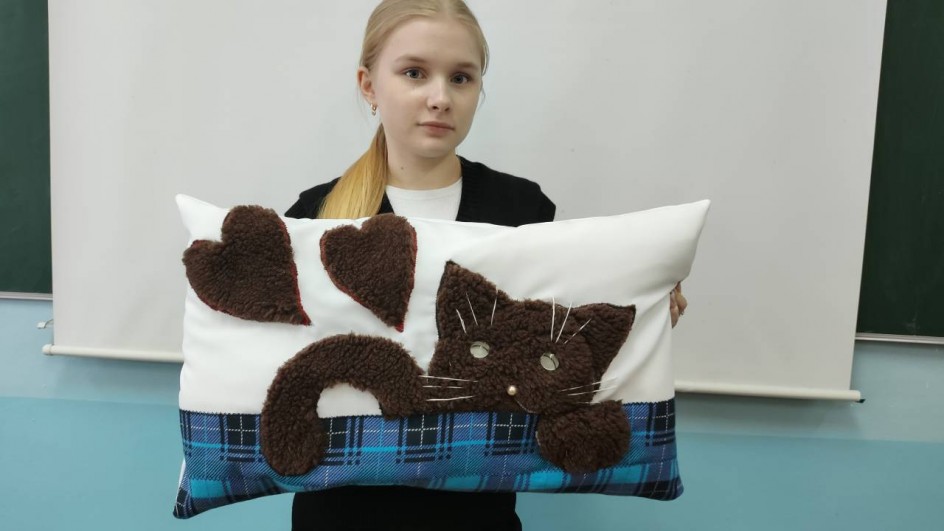 Декоративная подушка "Кот баюн"