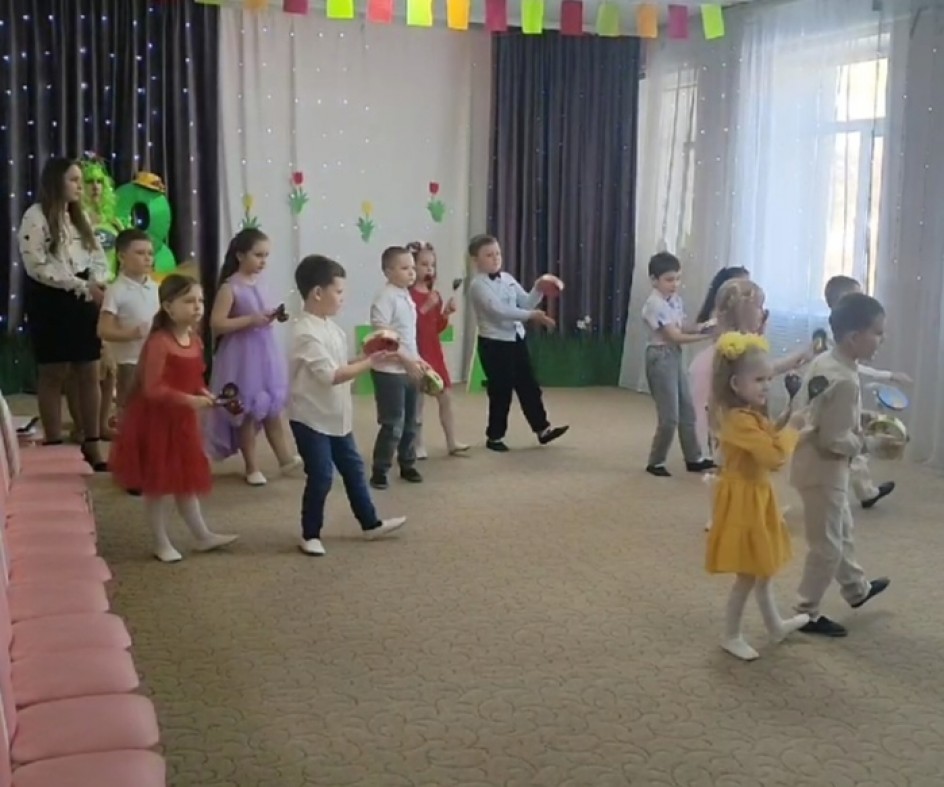 "Танцевальный оркестр"