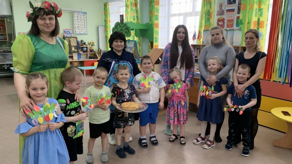Весенний праздник