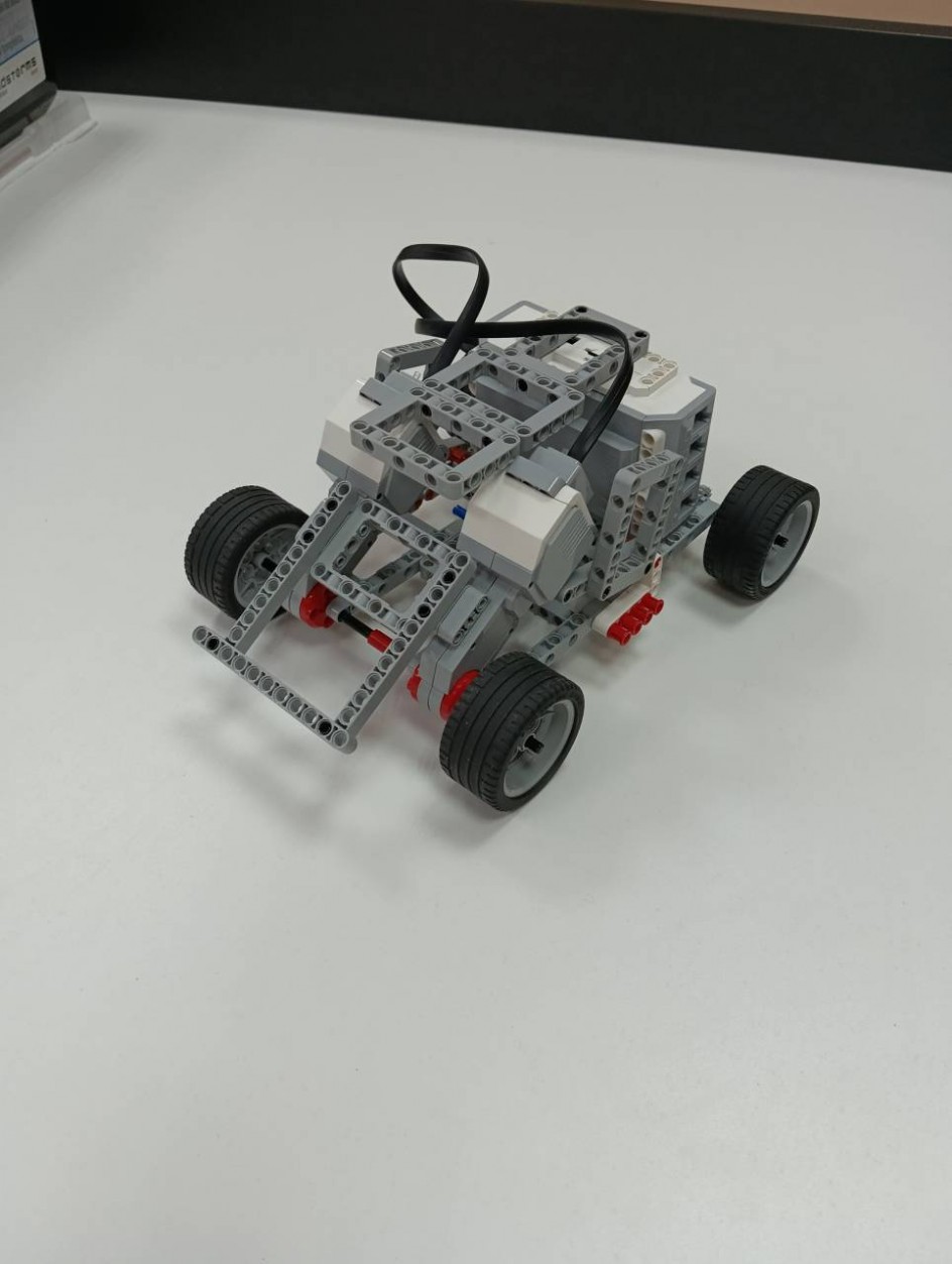 Бронированный автомобиль