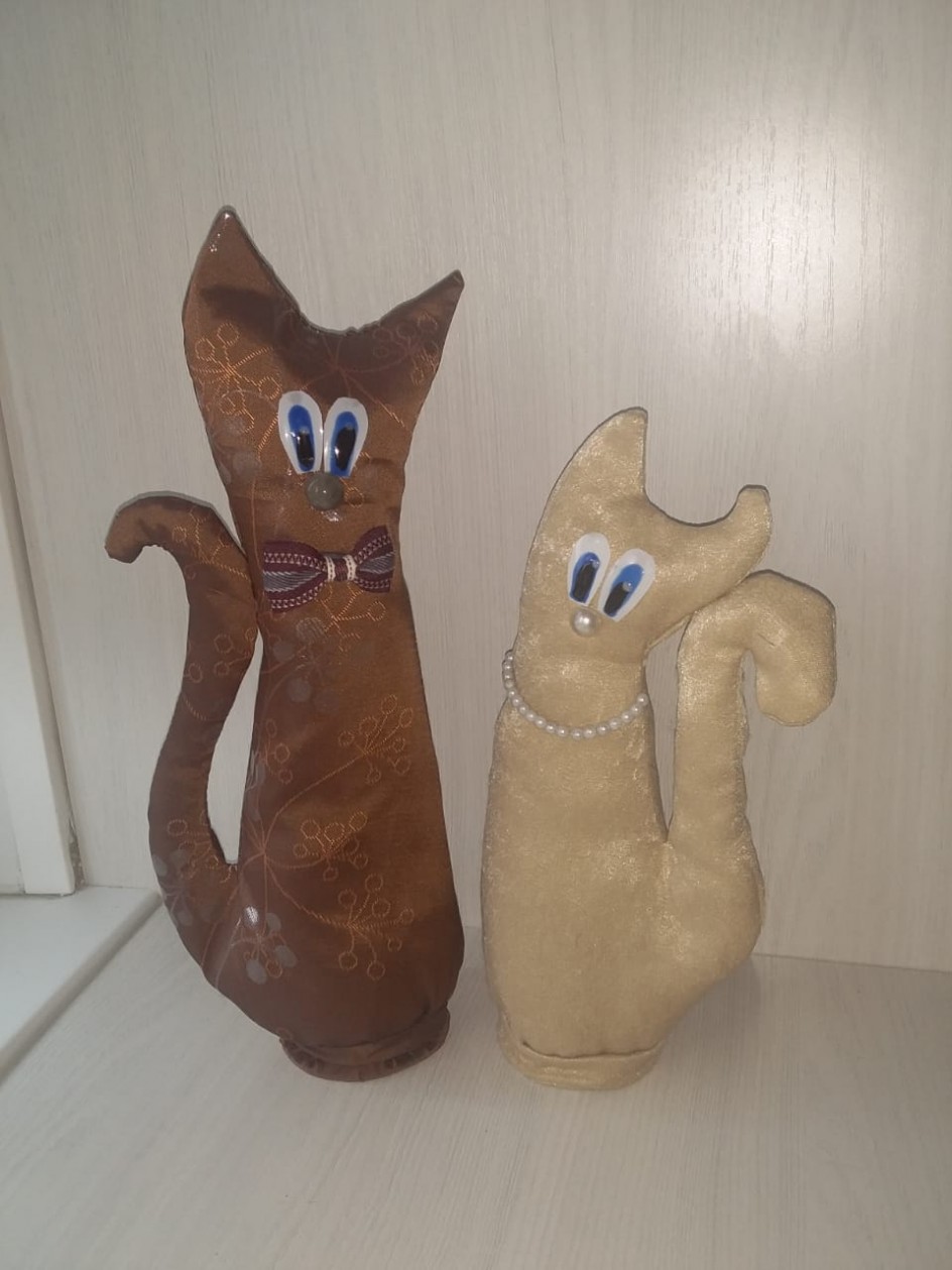 Кот и кошка