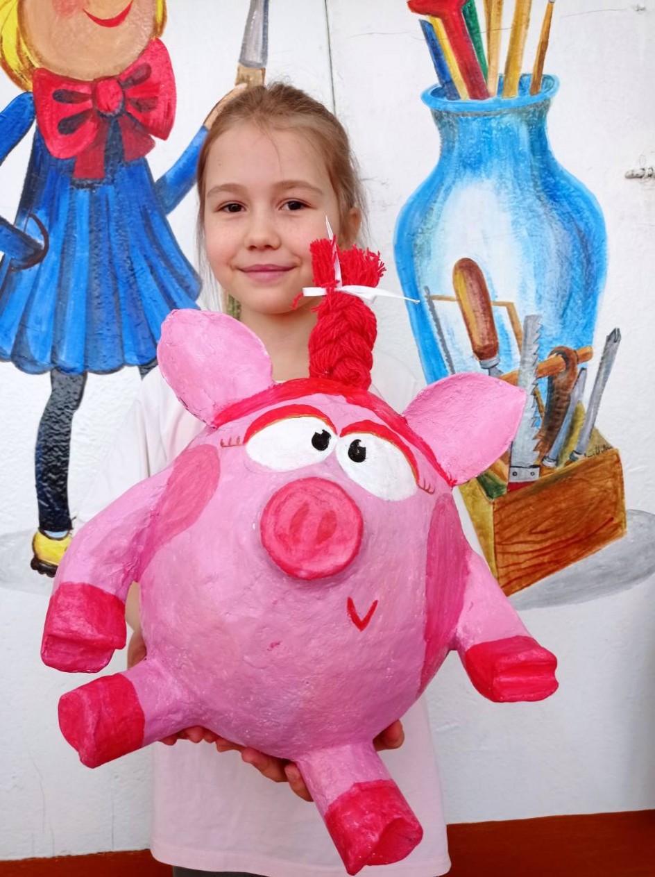 Смешарик Нюша