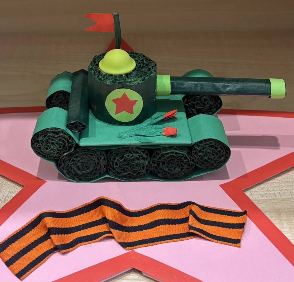 Экипаж машины боевой